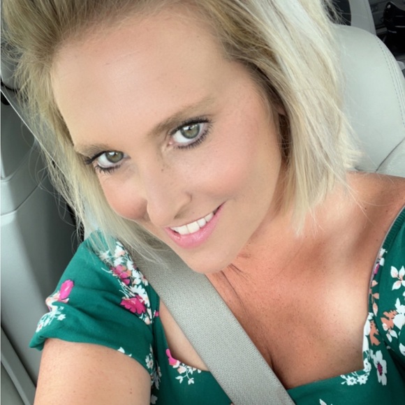 Meet your Posher, Sarah - Picture 8 of 8